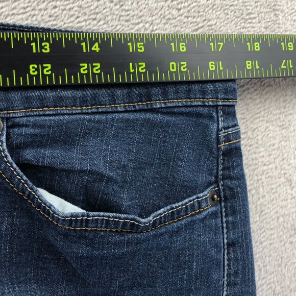 Levis Signature Womens Jean Shorts Size 12 Blue Denim Casual Summer Classic - Picture 5 of 16